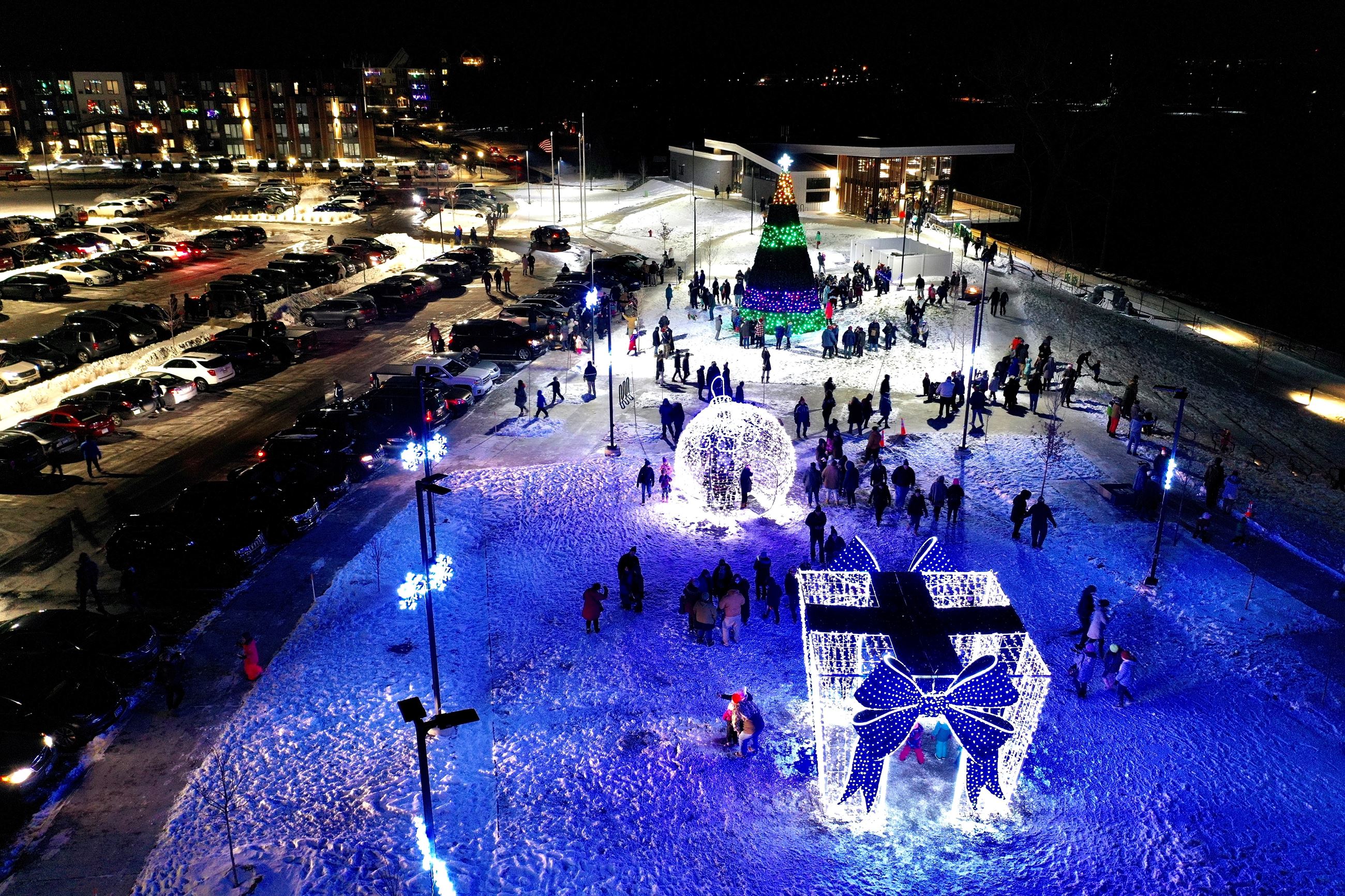 Christmas at the Crossings