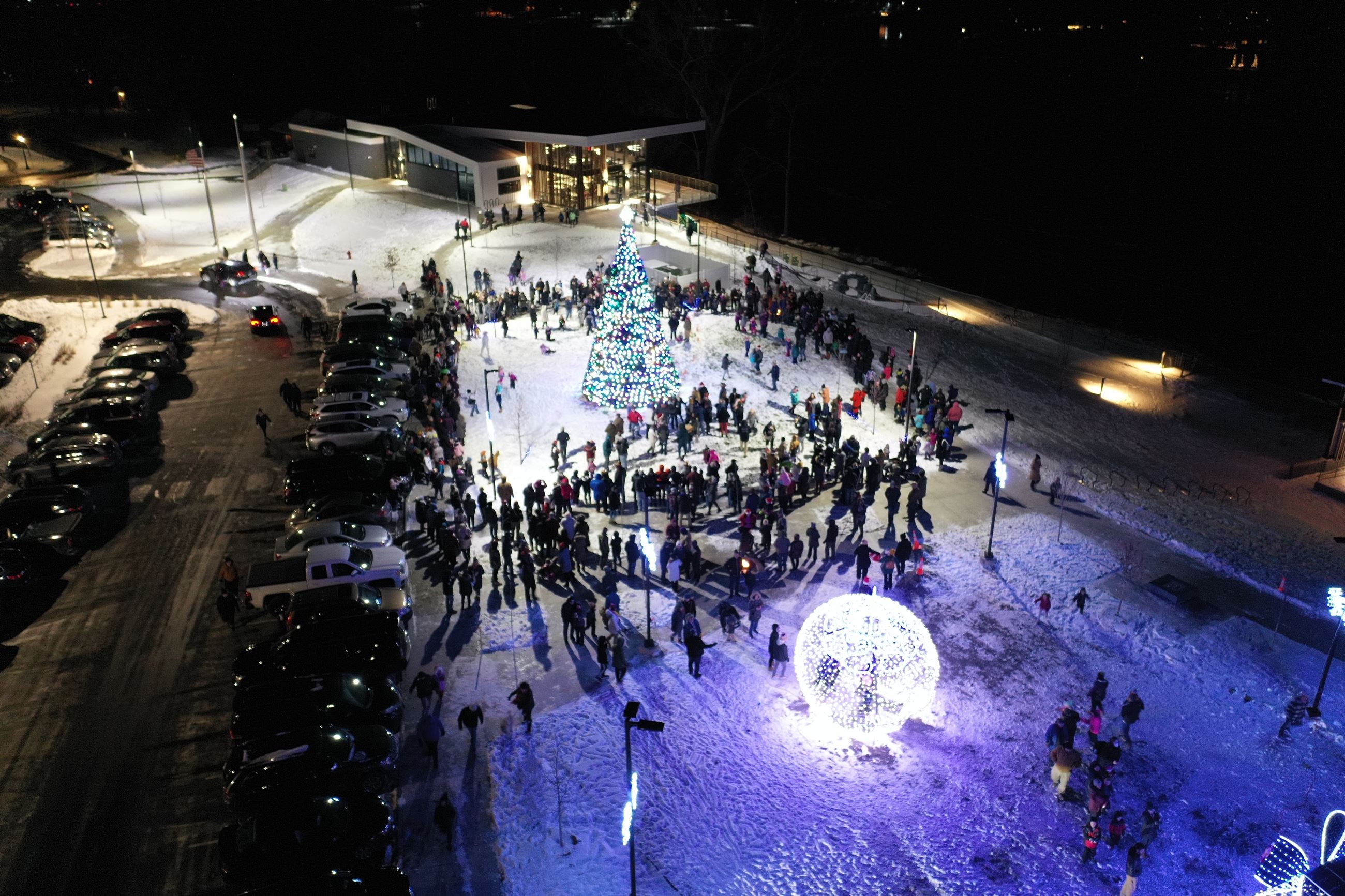 Christmas at the Crossings décor in rebel white and blue.